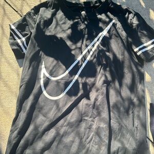 Nike Black and White Women's Top